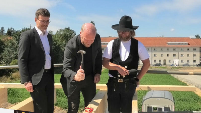 Graswüste wird zum modernen Sportplatz