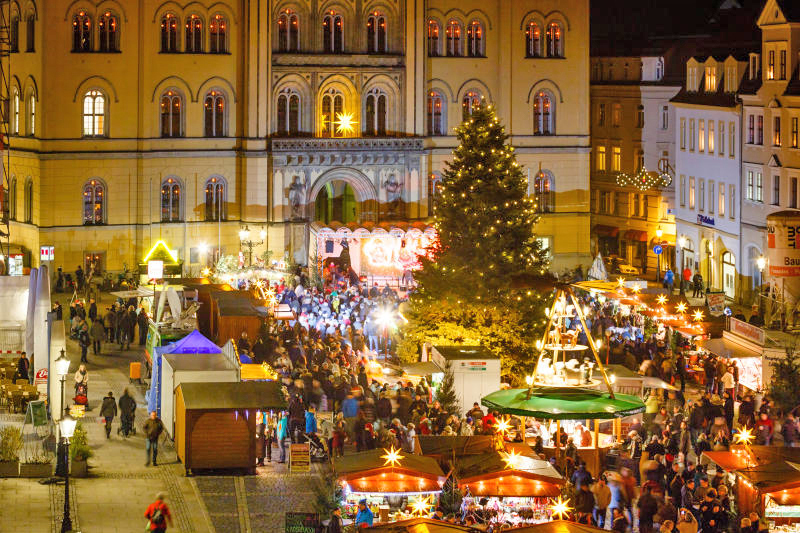 Ja, ist denn heute schon Weihnachten? 