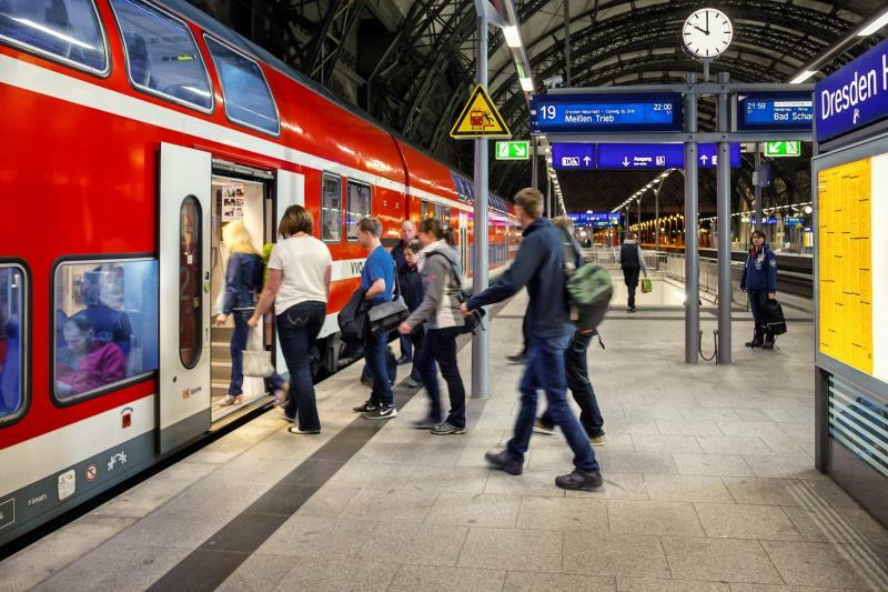 Sonderfahrten der Deutschen Bahn zu Silvester