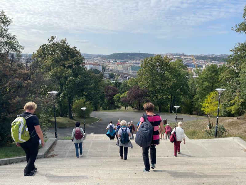 Pilgergruppe erreicht Jakobus-Basilika in Prag
