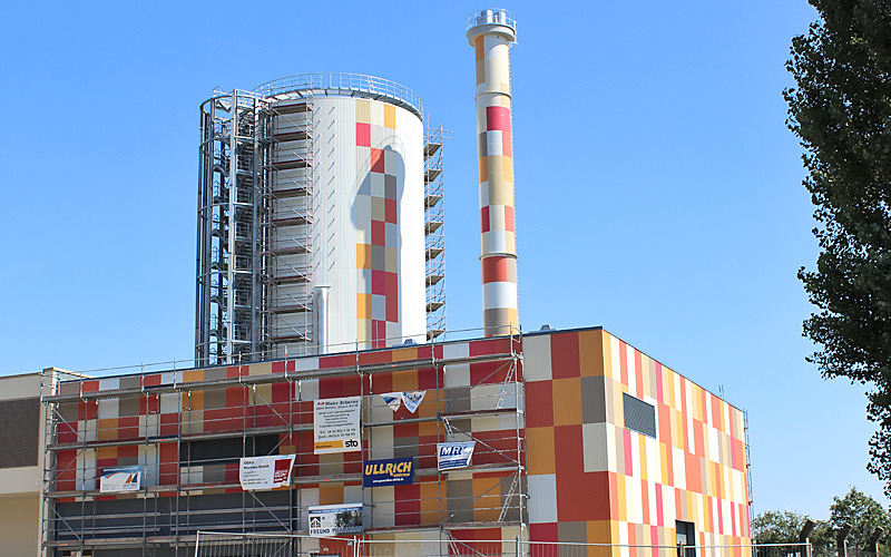 EWB-Energieturm farbig verkleidet