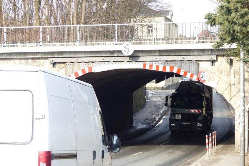 Neue Bahnbrücke für die „Neustädter“