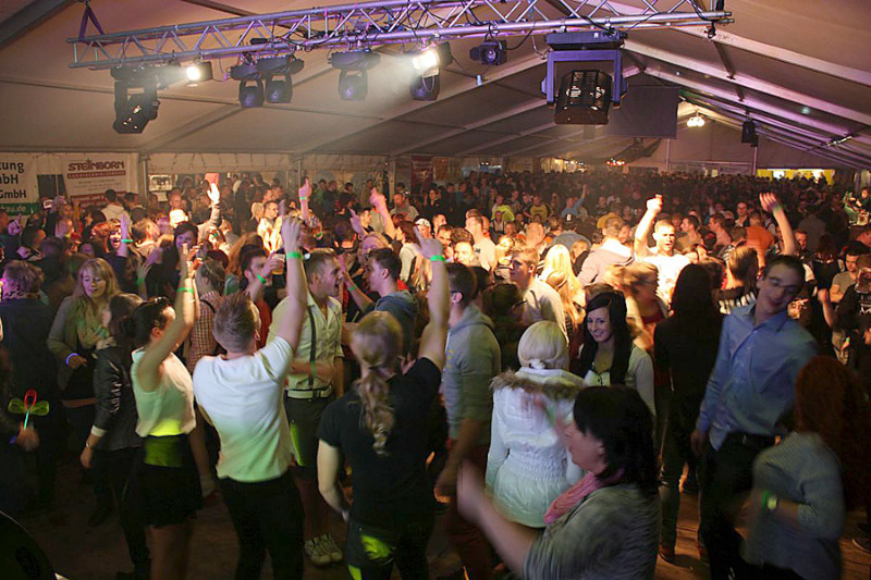 Oktoberfest mit Disco und Programm in Putzkau