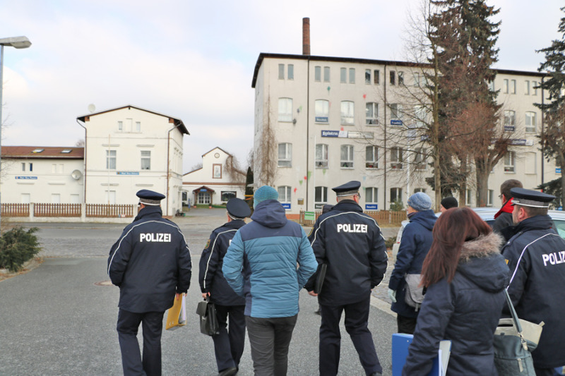 Bei Ortsbegehung 32 Tonnen unverzollten Tabak sichergestellt