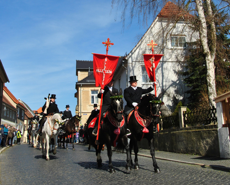 Saatreiter mit der Osterbotschaft