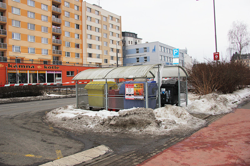 Toter Säugling im Hausmüllcontainer