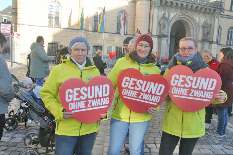 Demo gegen Corona-Impfpflicht auf dem Zittauer Markt 