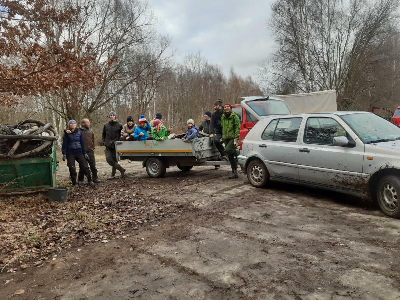 Panzermunition beim Frühjahrsputz im Eichgrabener Feuchtgebiet