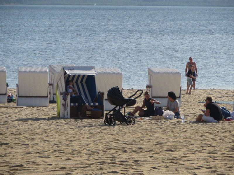 Sandstrand lockt an Bärwalder See