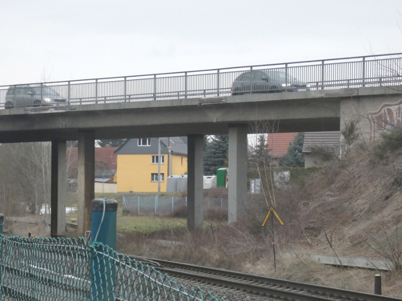 Bahnbrücke wird neu gebaut