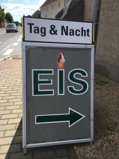 Wer isst eigentlich nachts Eis?