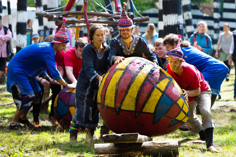 Turisidische Spiele an drei Brücken