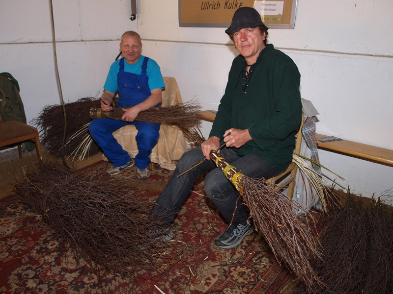 Zwei Hohendubrauer bewahren Tradition