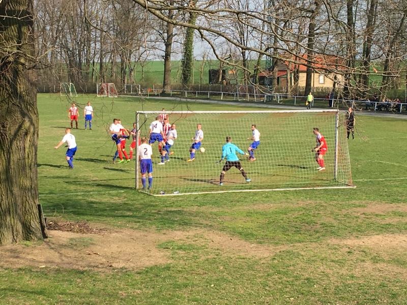 Mannschaftsleistung der Helfer in Gebelzig