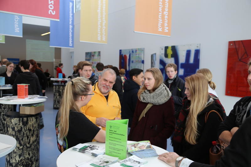 Die Hochschule präsentiert sich