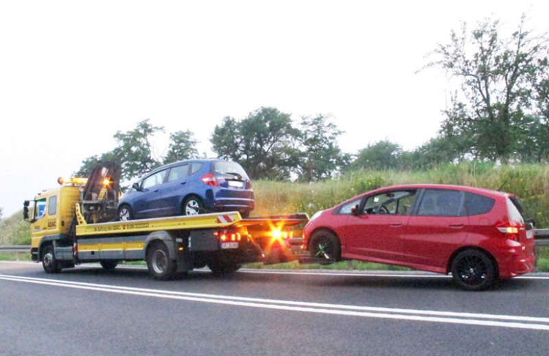 Polizeimeldung: Gestohlene Kleinwagen sichergestellt