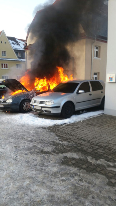 Drei Fahrzeuge ausgebrannt 