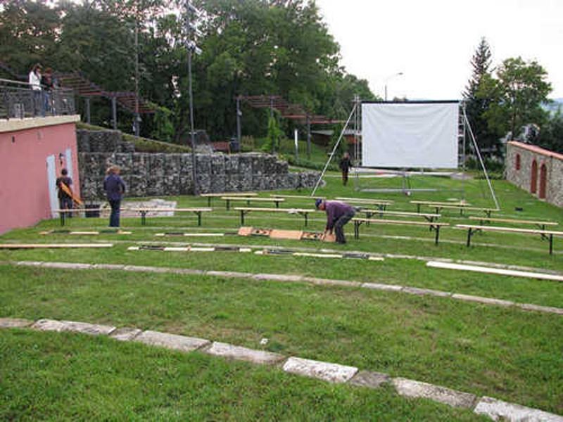 Open Air Kino auf der neuen Leinwand 