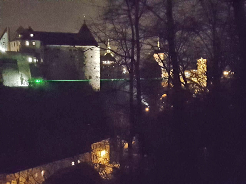 Viel Volksfest und ein Streit um eine Laserbrücke