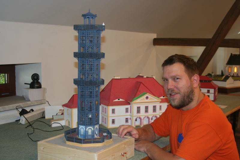 Der Löbauer Turm  als Miniaturausgabe