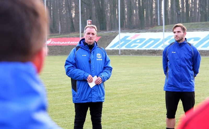 Budissen verpflichten neues Coach-Gespann