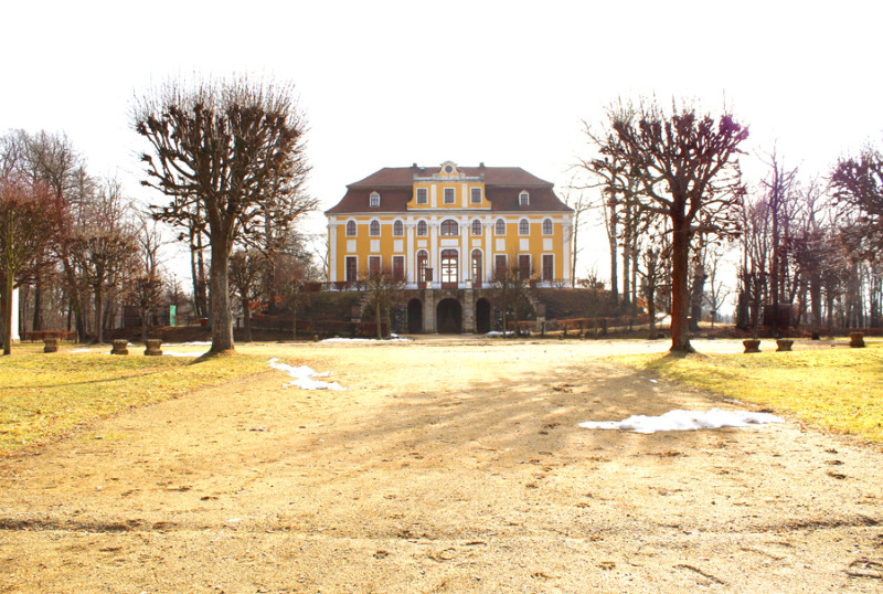 Ein Dorf im Jubiläumsrausch