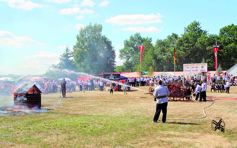 Schönberg feiert buntes Waldfest