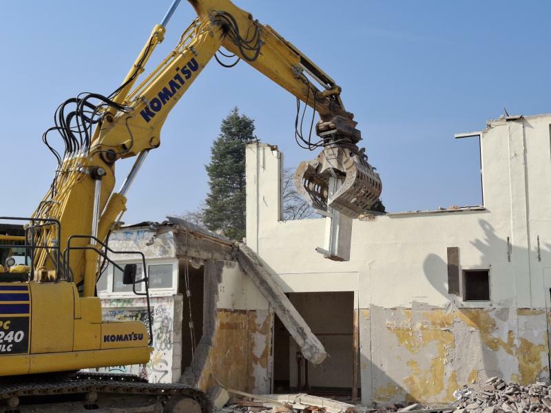 Abriss der Turnhalle an der Allende-Oberschule hat jetzt begonnen