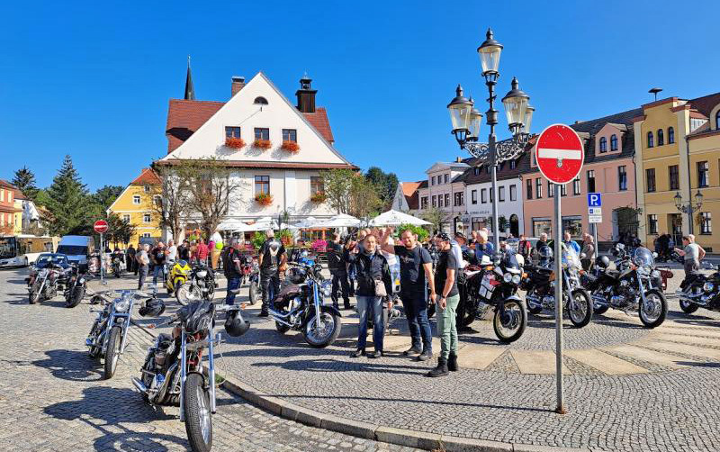 Rothenburger Biker machen Ausflug nach Jauernick-Buschbach