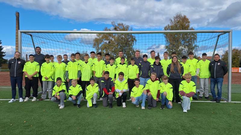 36 Anwärter bestehen Schiedsrichterprüfung