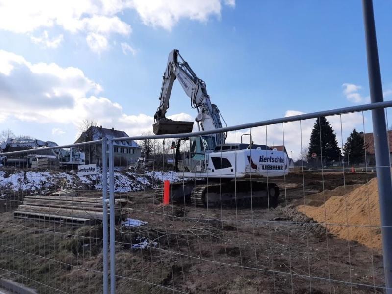 In Neukirch rollen die Bagger für neuen Discounter