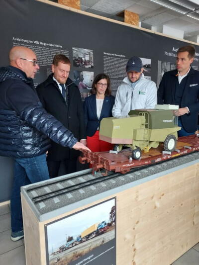 MP-Besuch und Baustart: Bewegung in Niesky