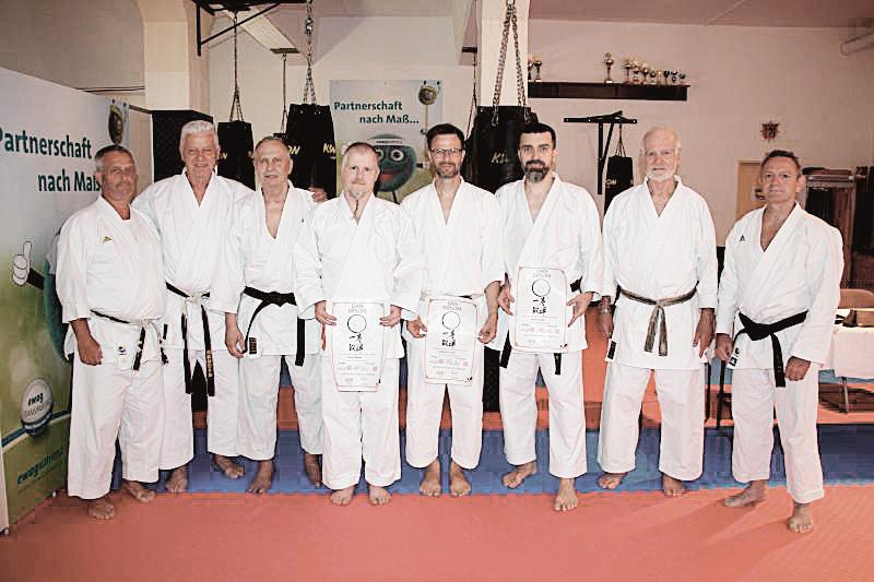 Karate: Schwarzgurte steigen auf