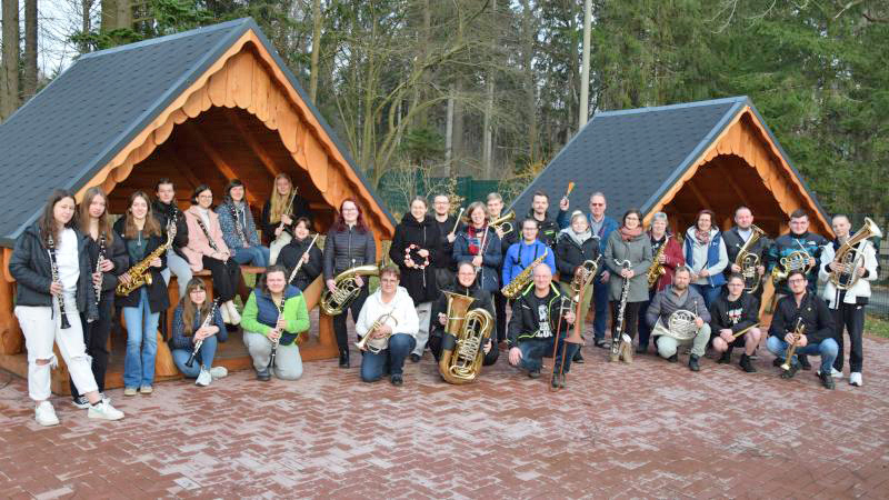 Löbauer Berg-Musikanten spielen in der Johanniskirche 