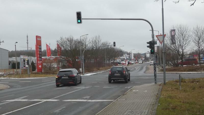 Knotenpunkt wird zum Kreisverkehr