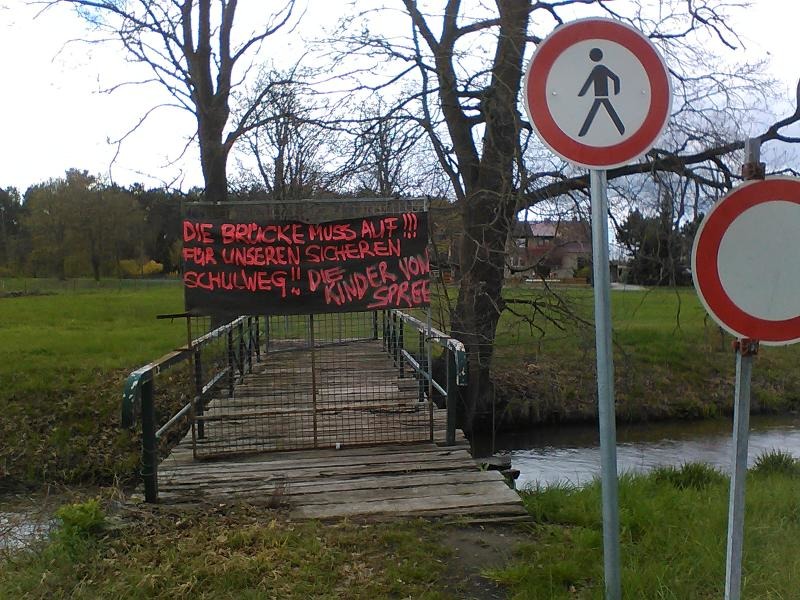 Eine Brücke in Spree könnte Wahl entscheiden