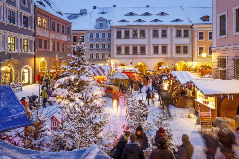 Görlitz: Mit größerer Eisbahn in Christkindelmarkt