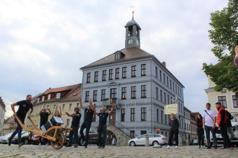 Stadtparty wirft ihre Schatten voraus