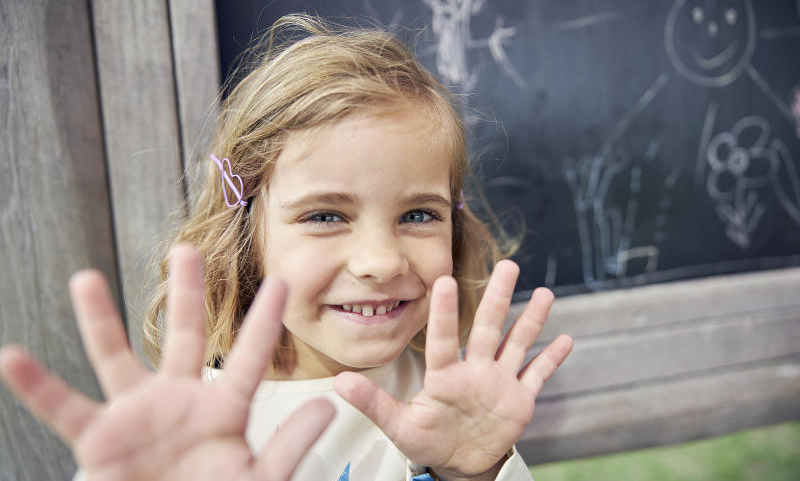 Zwei Flohmärkte für Baby- und Kindersachen