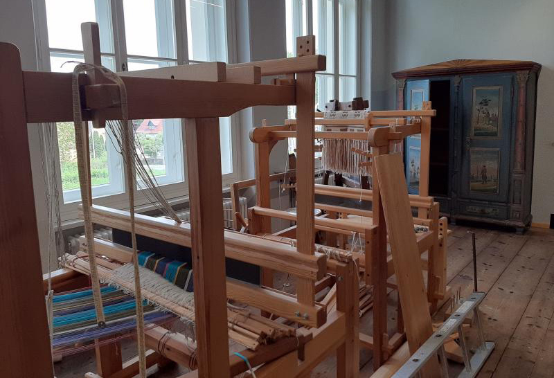 Großschönau: Geheizter Saal = ganzjährig weben