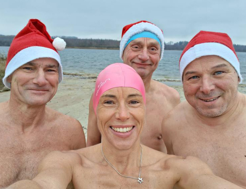 Eisbader genießen die Glücksgefühle 