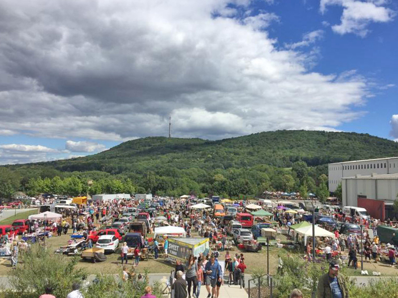 Flohmarkt Open-Air im Löbauer Messepark