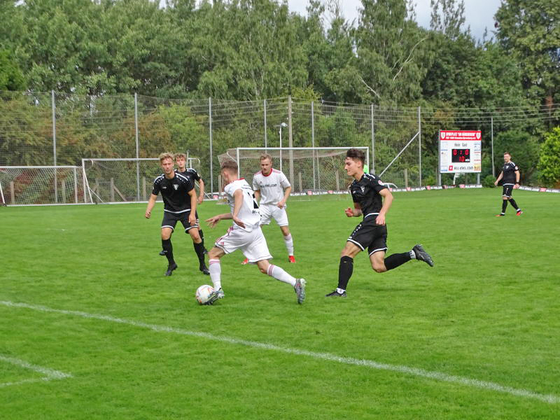 Brisantes Derby am Hänscheberg 