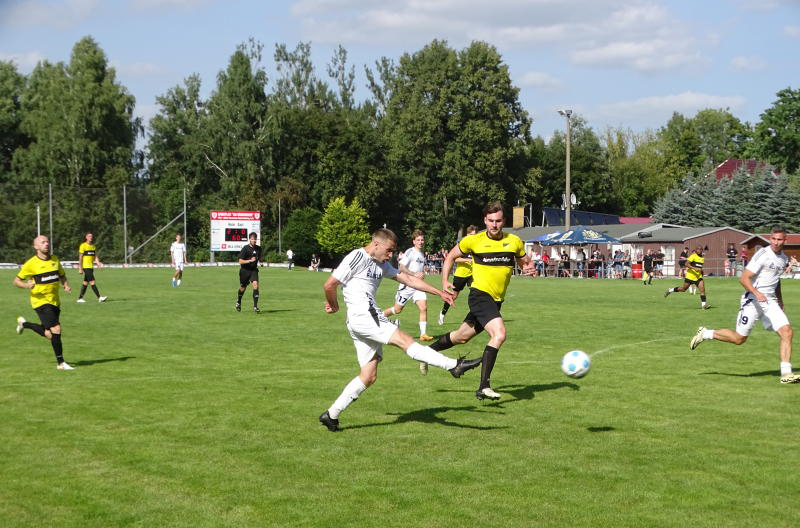 Brisantes Oberlausitzderby am Hänscheberg