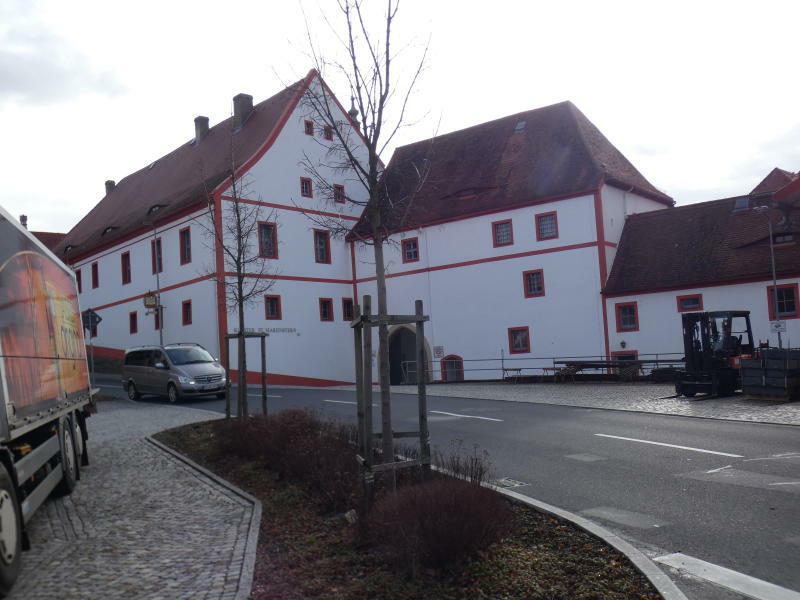 Zebrastreifen vor der Klosterpforte in Panschwitz-Kuckau?