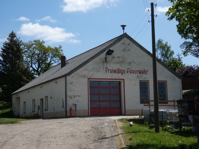 Zweites Tor für Gerätehaus in Goldbach