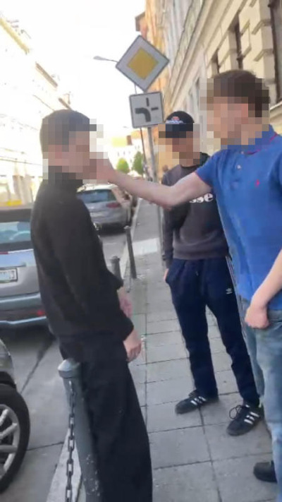 „Gib zu, dass Du ein Nazi bist“