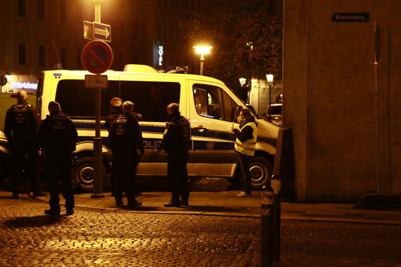 Aktualisiert: Eingekesselt am Obermarkt