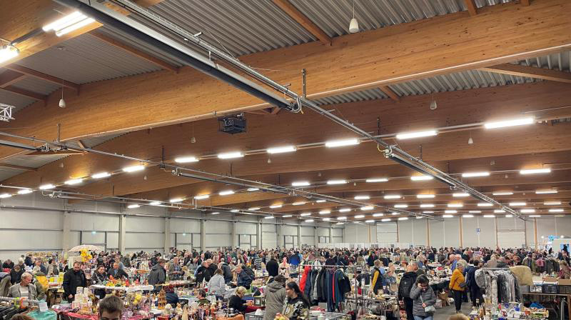 Hallenflohmarkt in der Löbauer Messe- und Veranstaltungshalle