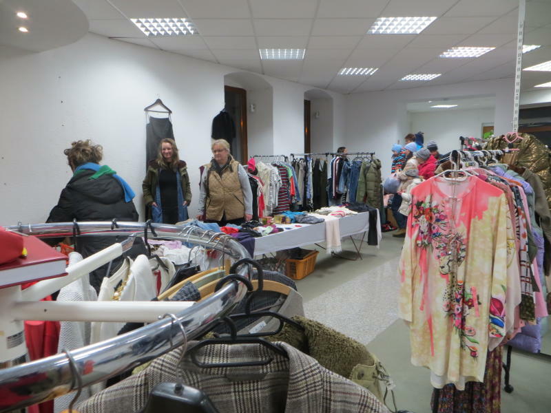 Flohmarkt zur Einkaufsnacht: Alt ergänzt Neu